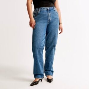 NWT A&F Curve Love The ‘90s Straight Ultra High Rise in Medium Wash Size 35|20L